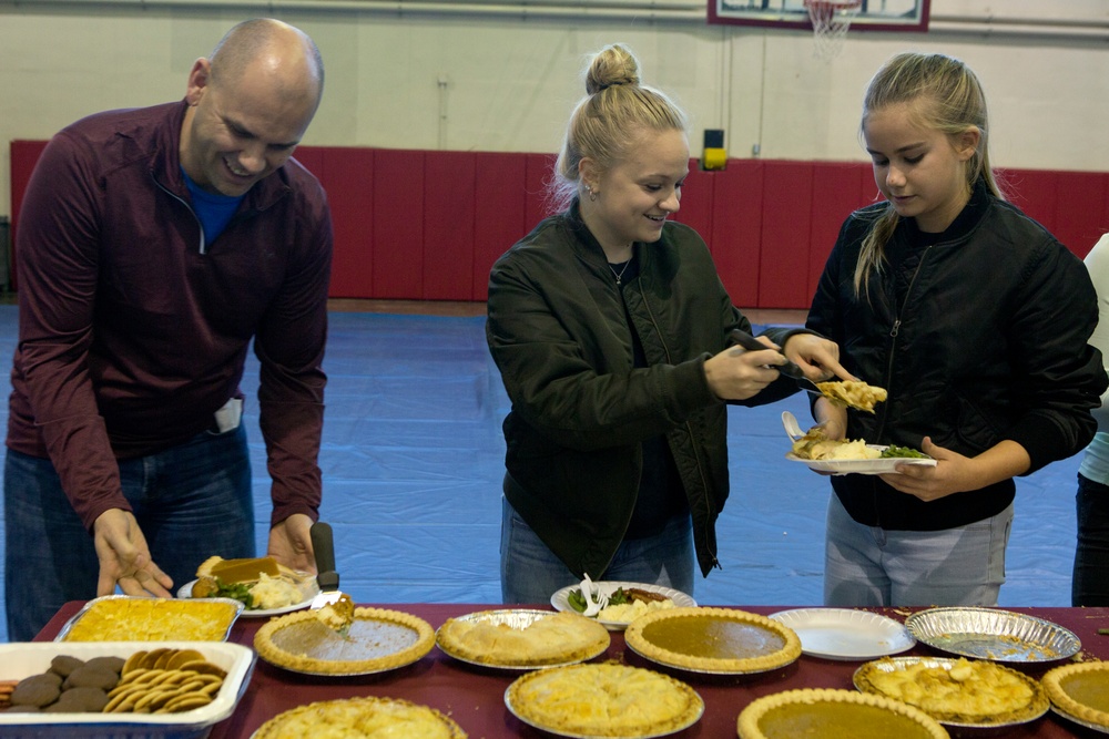 Headquarters and Support Battalion host holiday party aboard Camp Foster