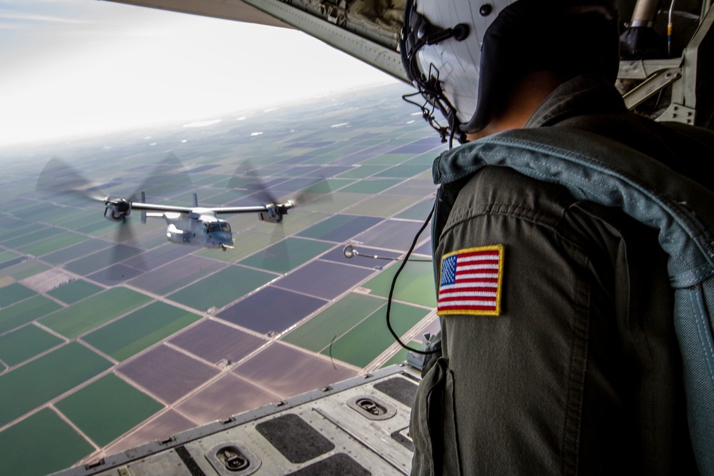 VMGR-152 refuels readiness