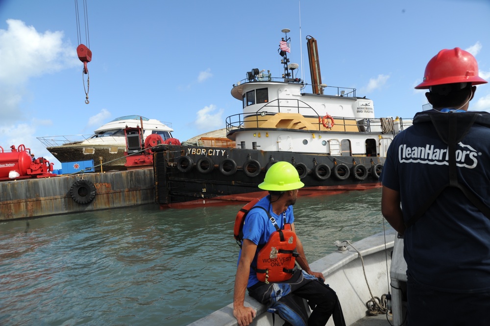 Hurricane Maria Response Crews Assess Damaged Vessel in Cataño, Puerto Rico