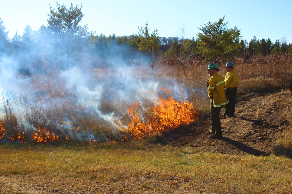 Late-fall prescribed burns help cut wildfire risk, improve habitat