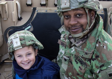 Static Display: Strengthening Relationships in Poland