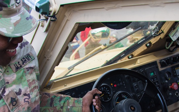 Static Display: Strengthening Relationships in Poland