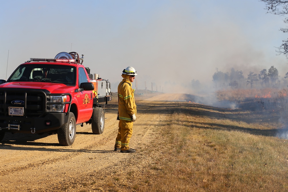Late-fall prescribed burns help cut wildfire risk, improve habitat at Fort McCoyLate-fall prescribed burns help cut wildfire risk, improve habitat at Fort McCoy