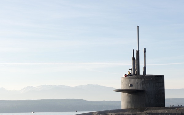 USS Nevada (SSBN 733) Returns Home