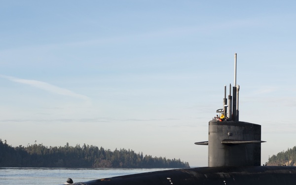 USS Nevada (SSBN 733) Returns Home