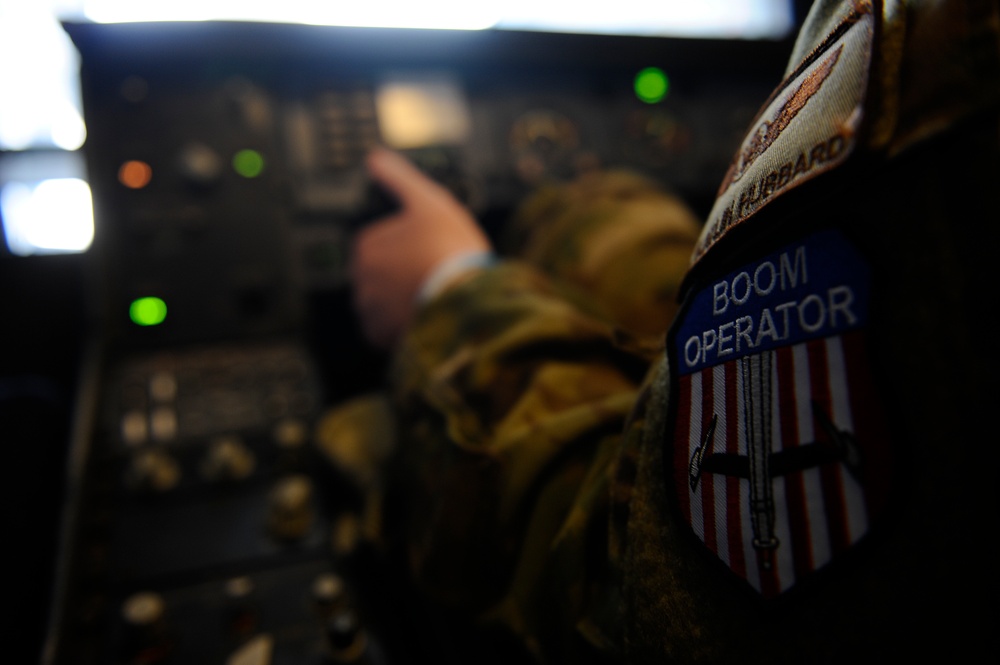 In-flight refueling over Iraq