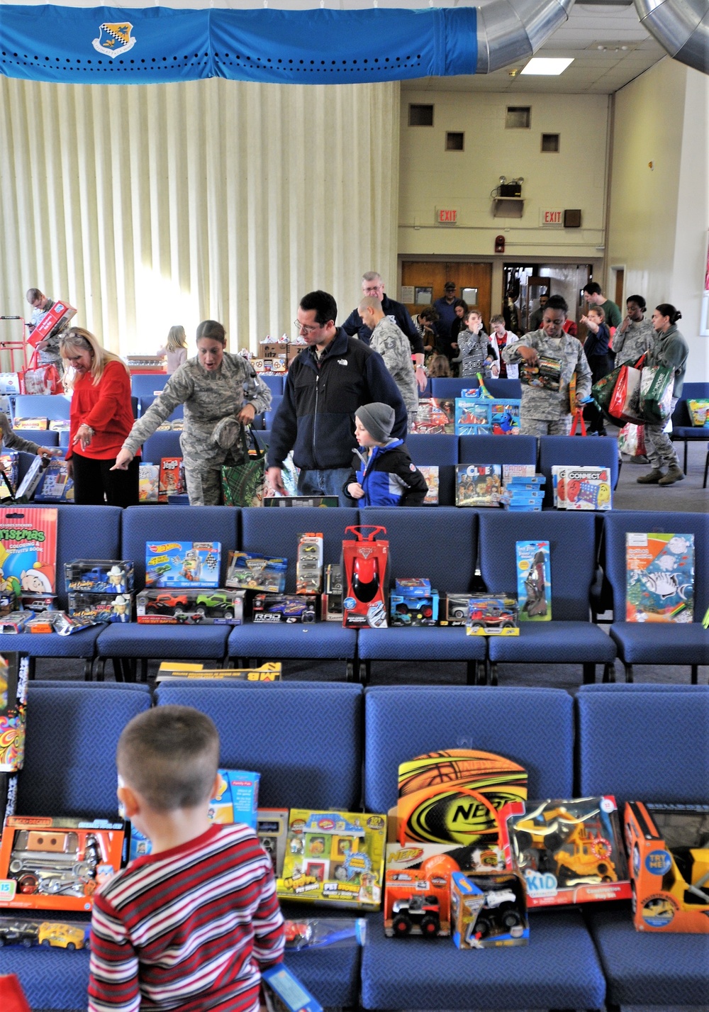 State communities support Pa. Air and Army Guard, Army Reserve resiliency with holiday event