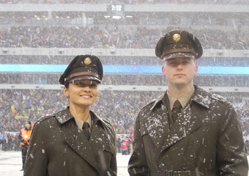 The Pink &amp; Green Daily Service Uniform Makes It's National Debut at the 2017 Army-Navy Game