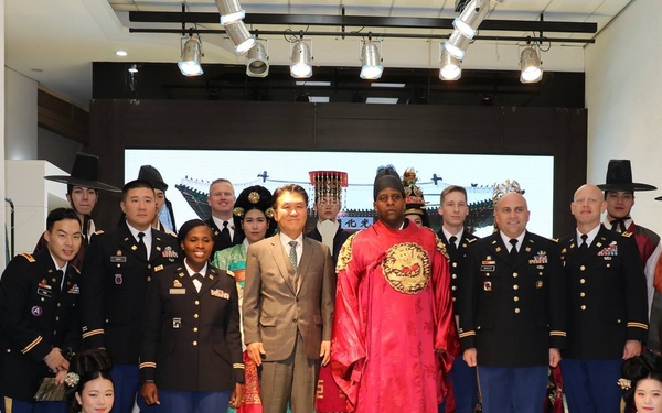 Good Neighbor Program connects future leaders and mentors