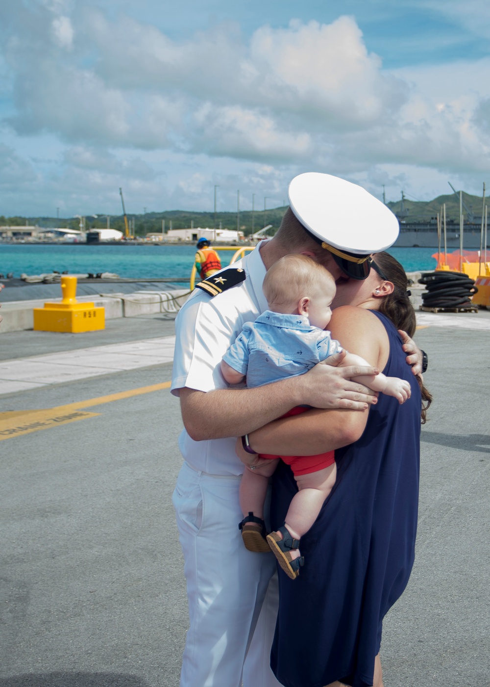 USS Asheville First Kiss on Guam