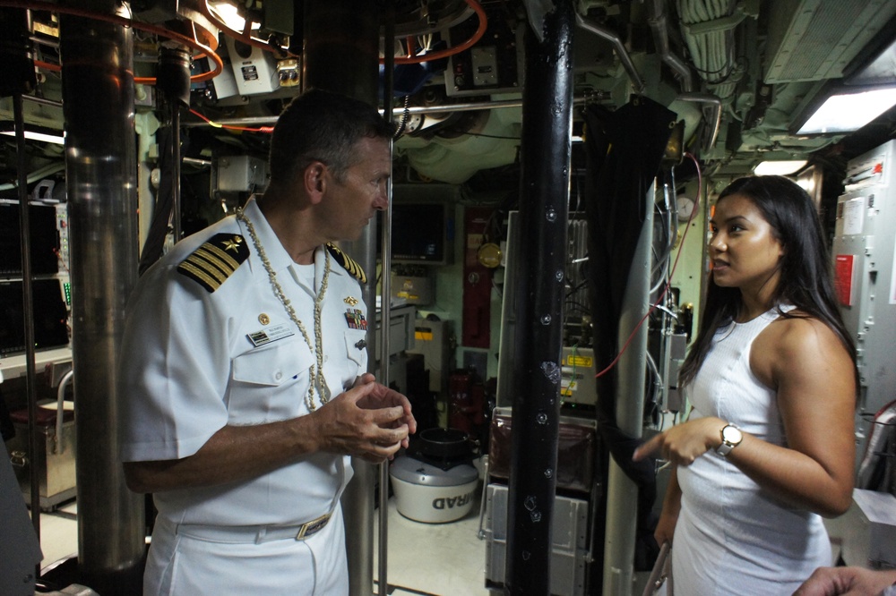 USS Asheville CO Gives Submarine Tour to Media