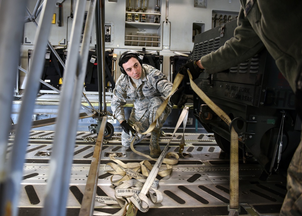 Airmen hone skills during mobility exercise