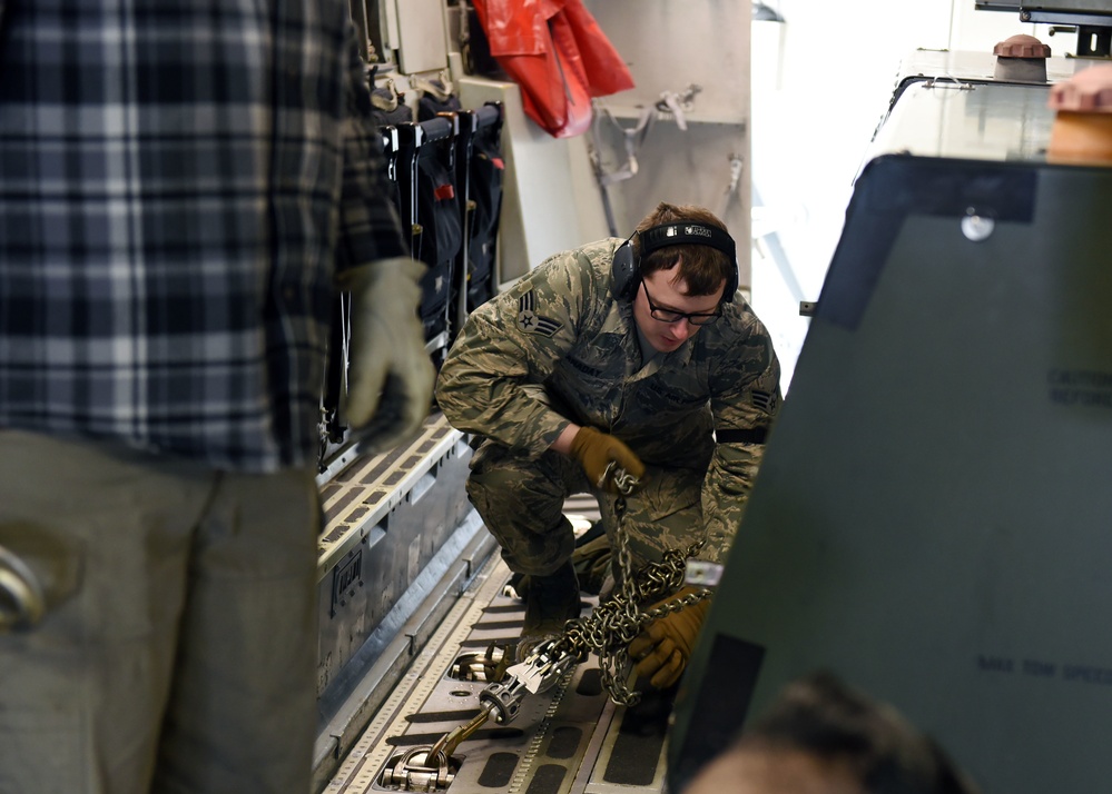 Airmen hone skills during mobility exercise