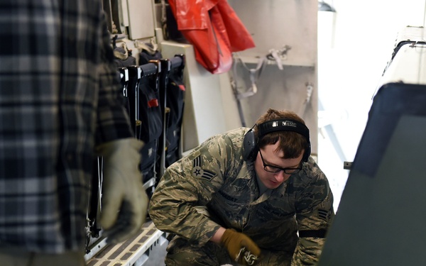 Airmen hone skills during mobility exercise