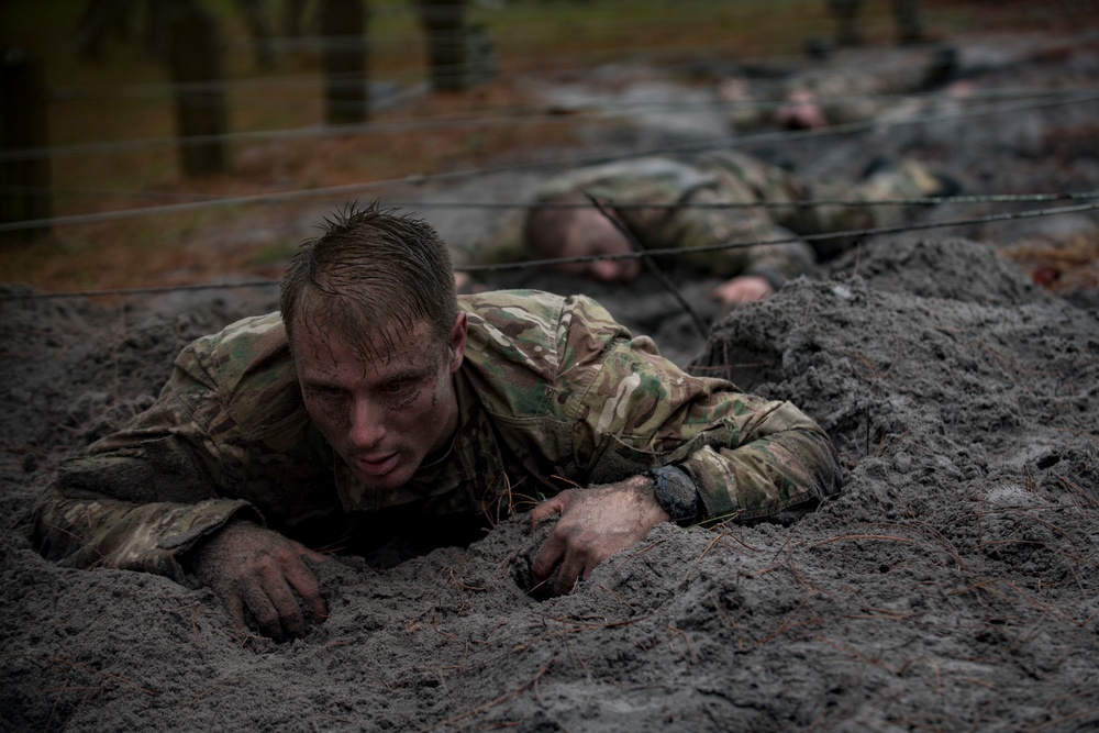 Airmen prep for Army Air Assault School