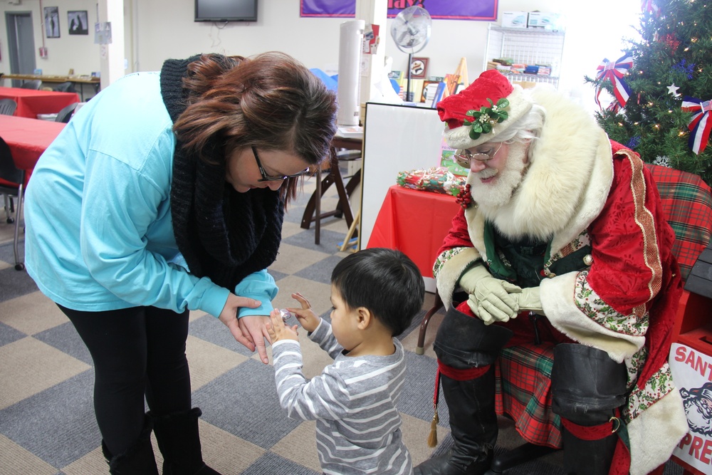 Fort McCoy &quot;Connect the Tots&quot; play group Christmas party