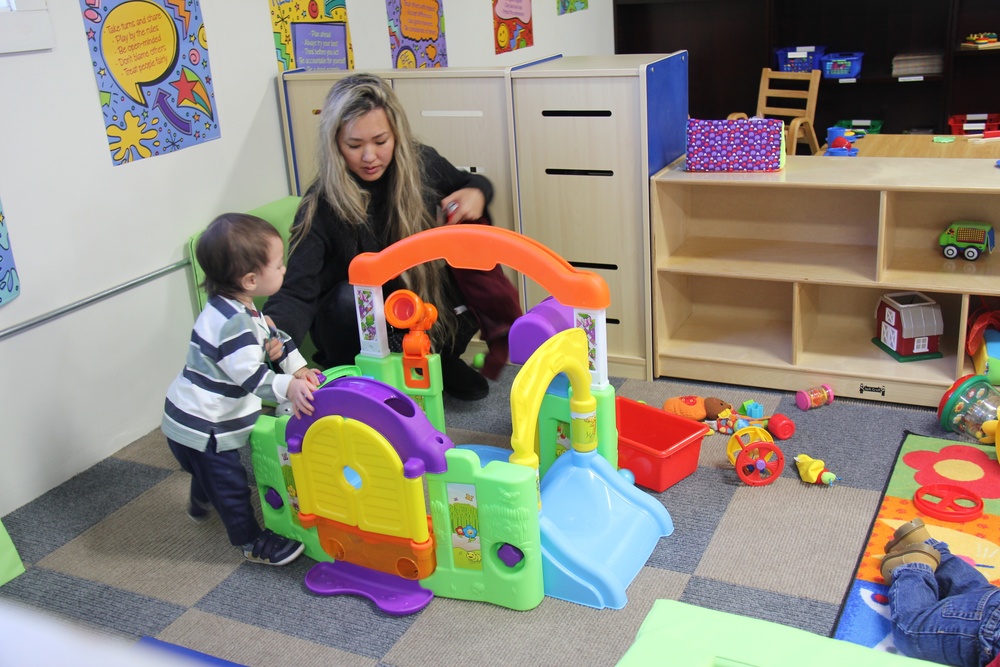 Fort McCoy &quot;Connect the Tots&quot; play group Christmas party