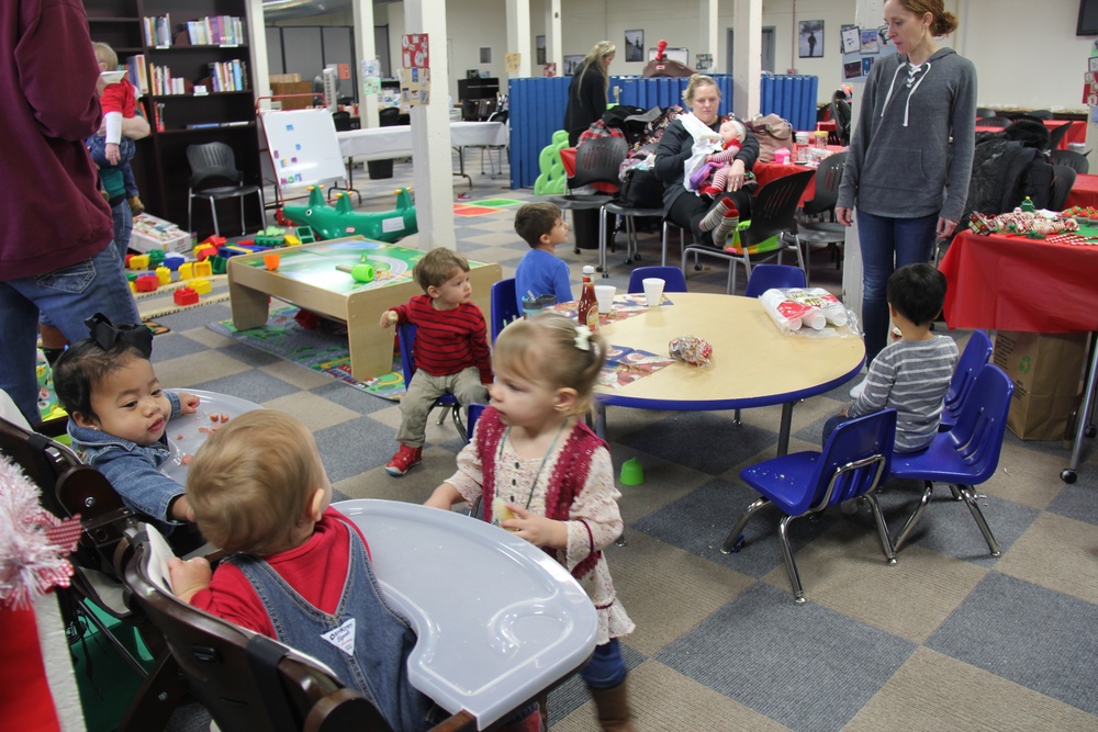 Fort McCoy &quot;Connect  the Tots&quot; play group Christmas party