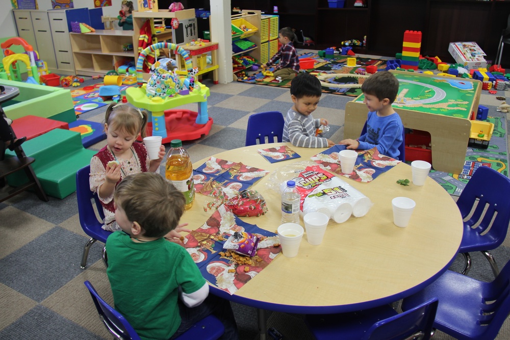 Fort McCoy &quot;Connect the Tots&quot; play group Christmas party