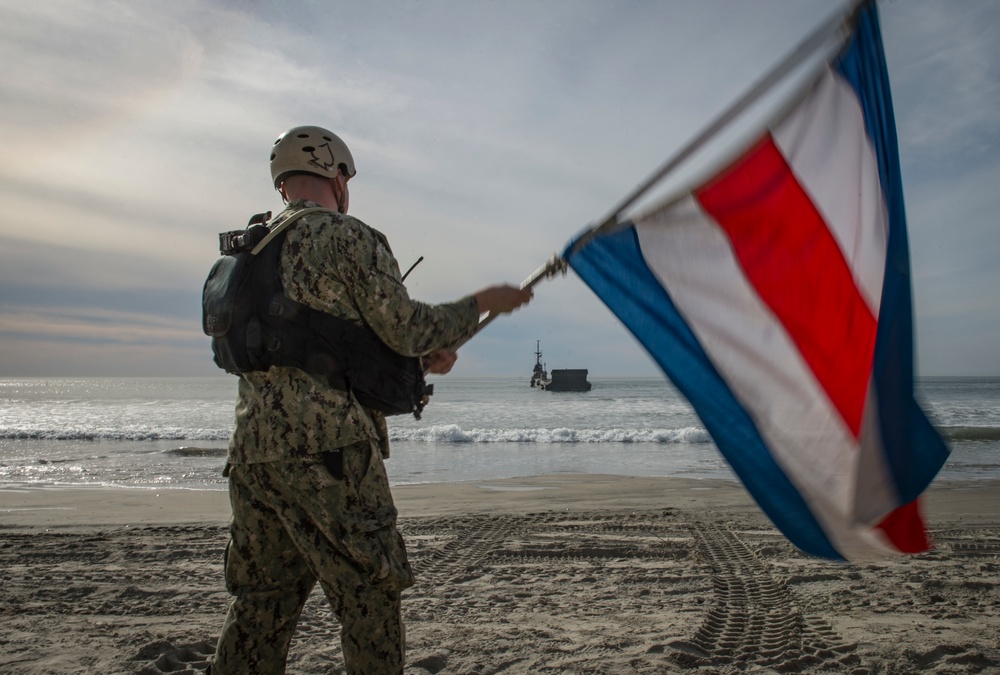 Beachmaster Unit 1 Conducts Quarterly Exercise