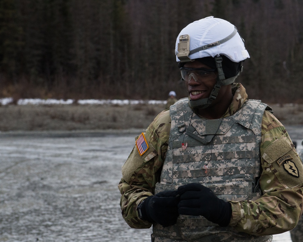 3 Geronimo paratroopers throw live grenades at JBER
