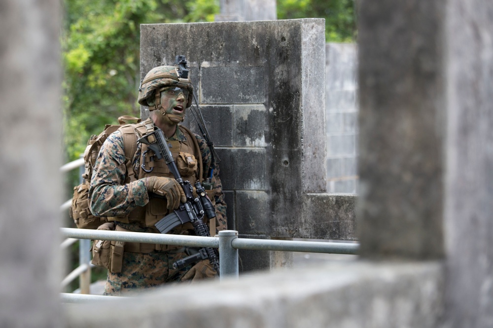 BLT 1/1 conducts motorized raid