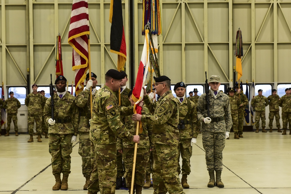 Passing the torch: Hodges bid farewell to Europe, Army