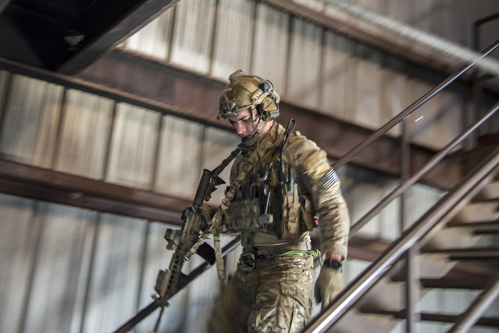 38th RQS tests rescue capabilities