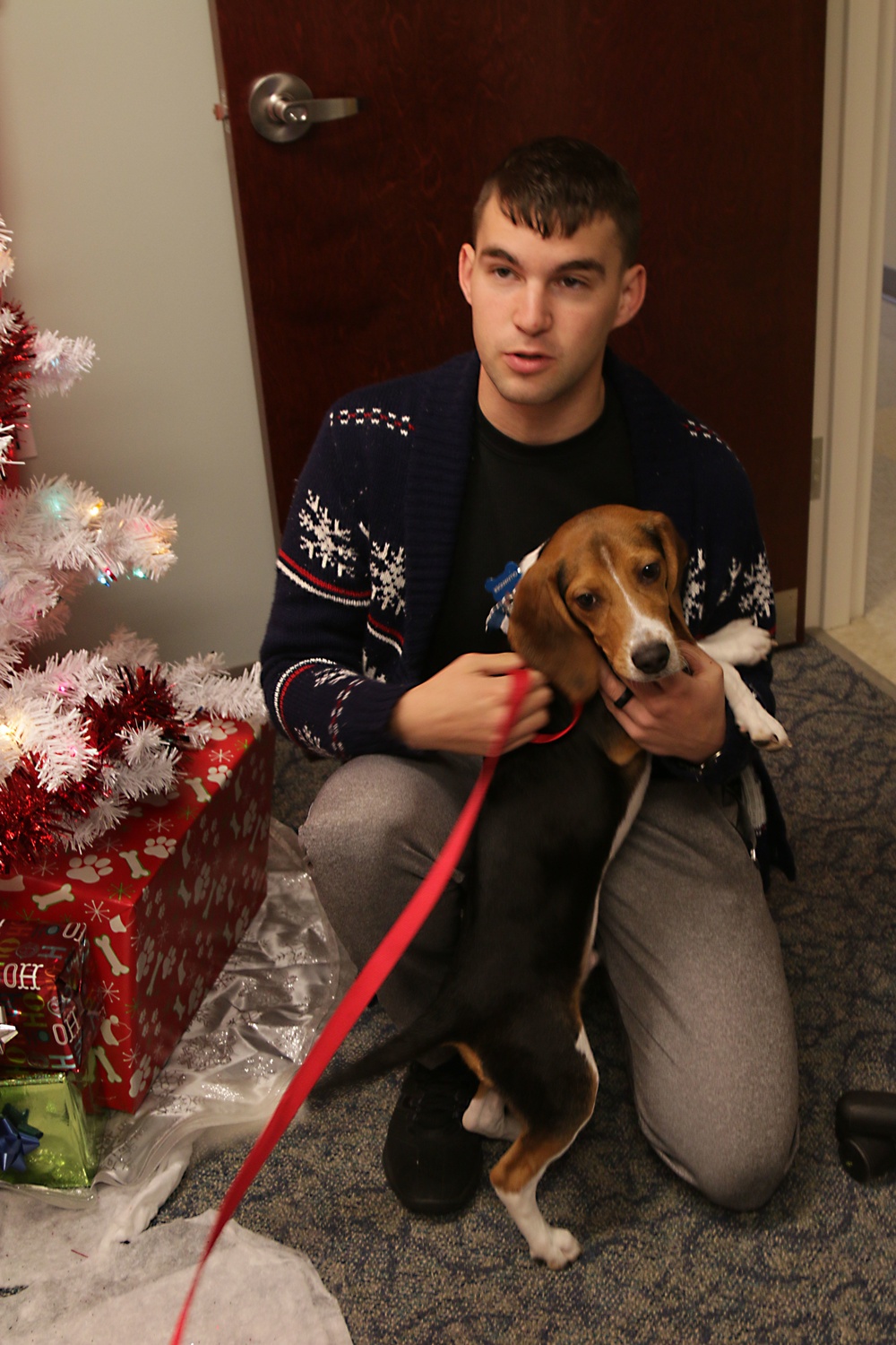 Marne pets pose with Santa Claus