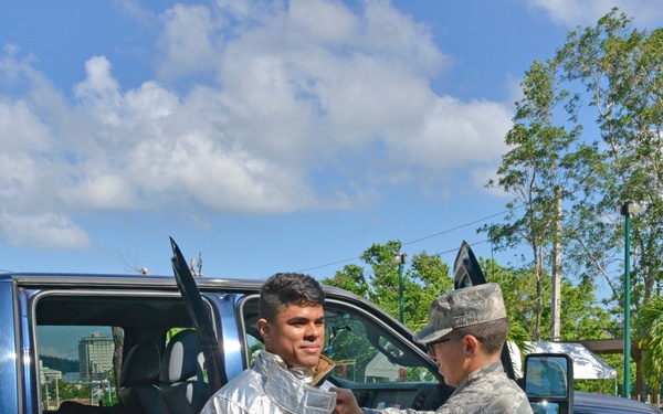 Airmen from the 156th Airlift Wing Distribute supplies to ‘Hospital Del Nino de San Juan’