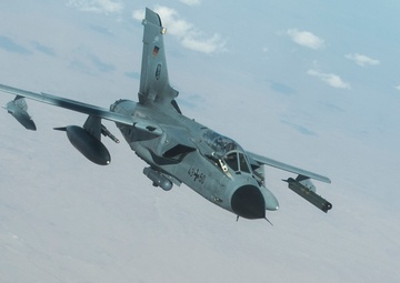 908th EARS Fuels the Fight