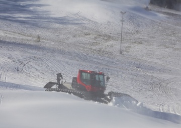 Fort McCoy's Whitetail Ridge makes snow for upcoming season