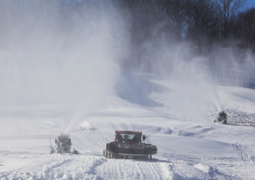 Fort McCoy's Whitetail Ridge makes snow for upcoming season