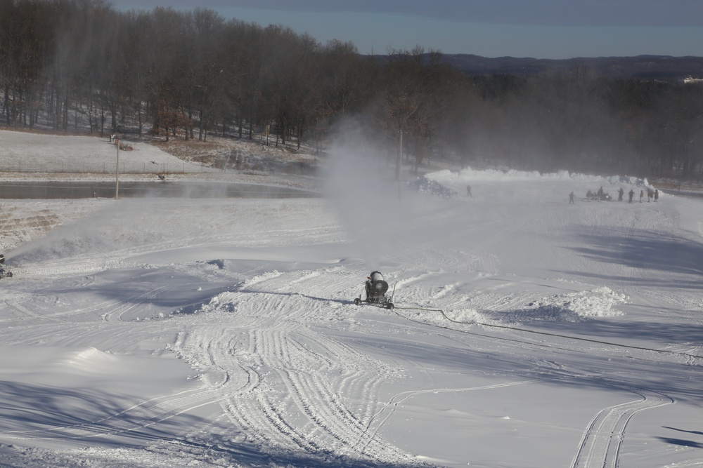 Fort McCoy's Whitetail Ridge makes snow for upcoming season