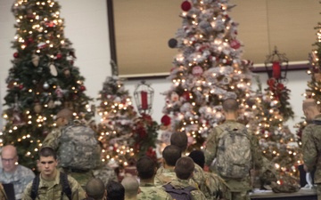 More than 40,000 U.S. Army trainees to take to the air and roads this holiday season