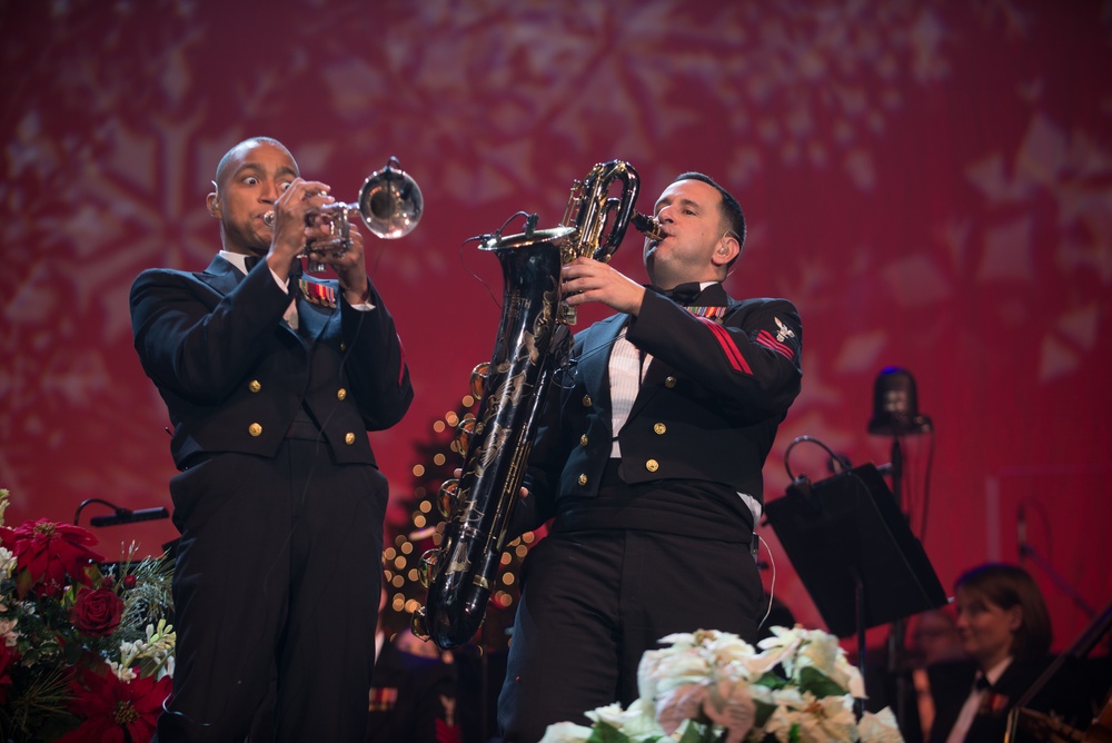 U.S. Navy Band 2017 Holiday Concert at DAR Constitiution Hall