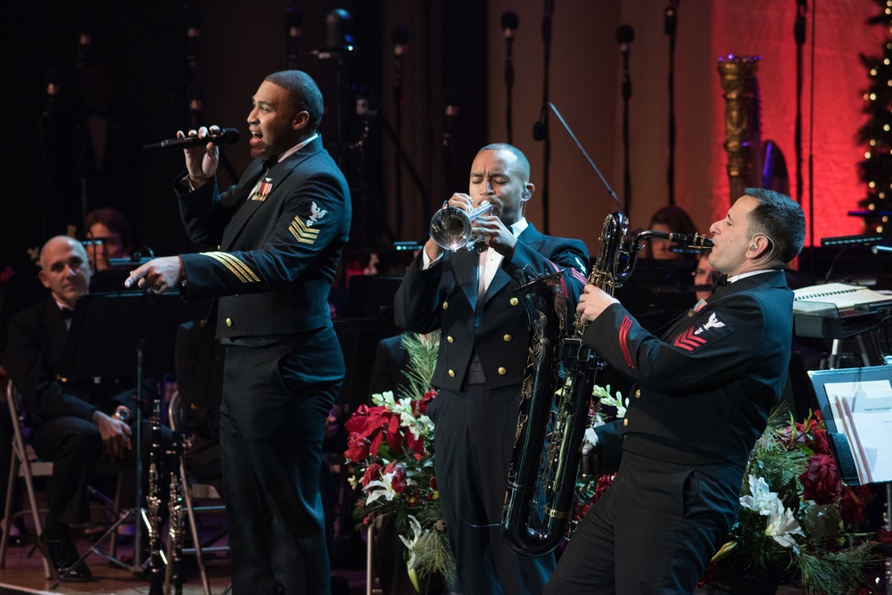 U.S. Navy Band 2017 Holiday Concert at DAR Constitiution Hall