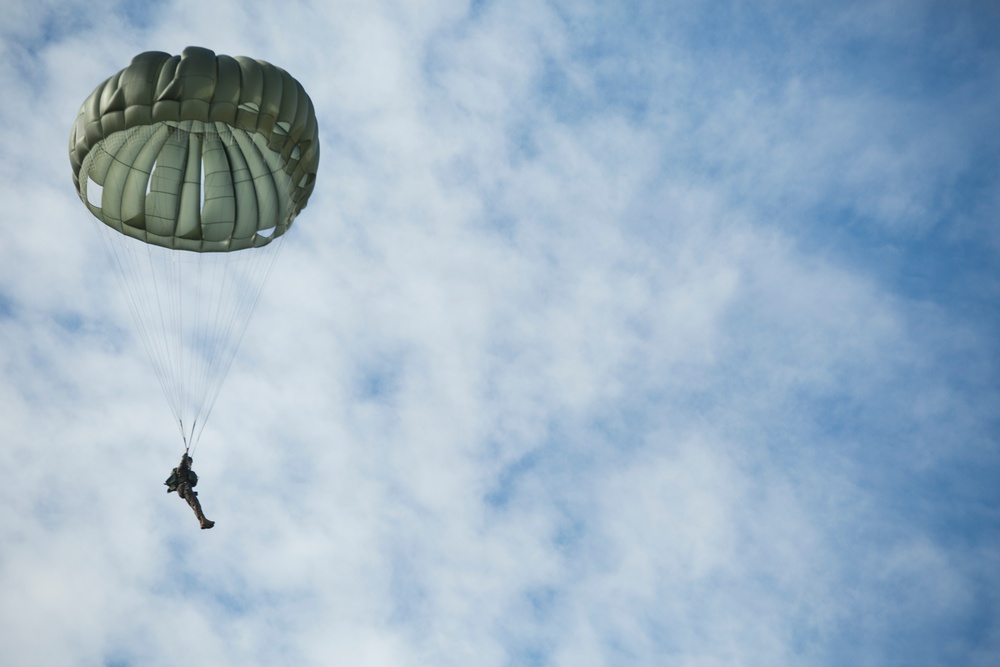 3rd Force Reconnaissance Company Parachute Operations Training