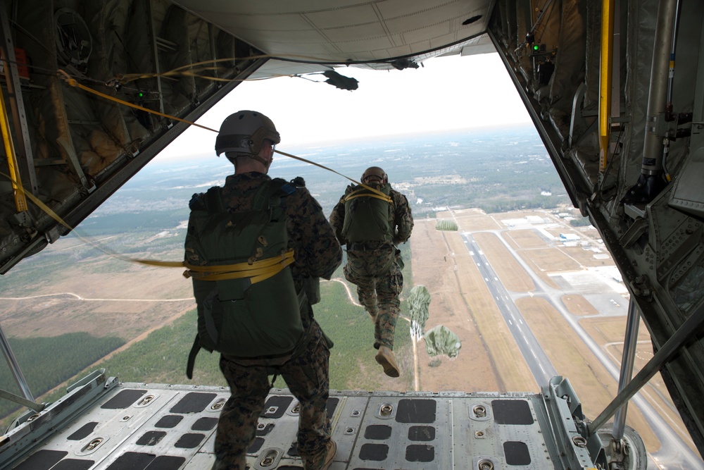 3rd Force Reconnaissance Company Parachute Operations Training