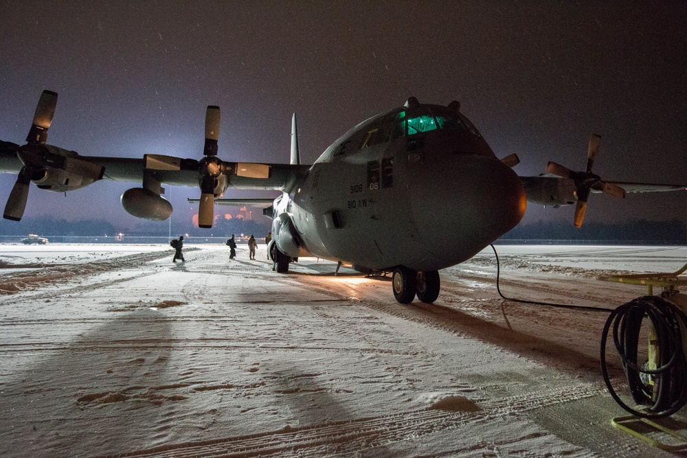 Snowy boarding