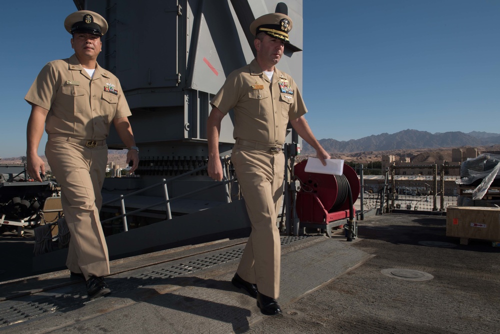 USS Pearl Harbor holds a ceremony for Pearl Harbor Remembrance Day