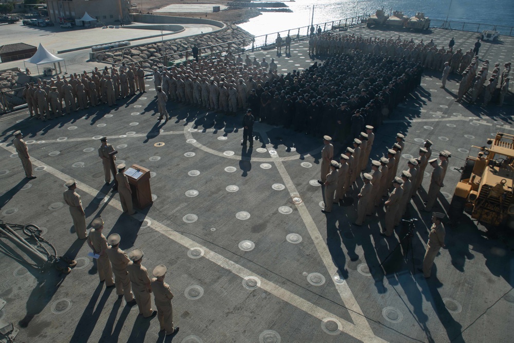 USS Pearl Harbor holds a ceremony for Pearl Harbor Remembrance Day