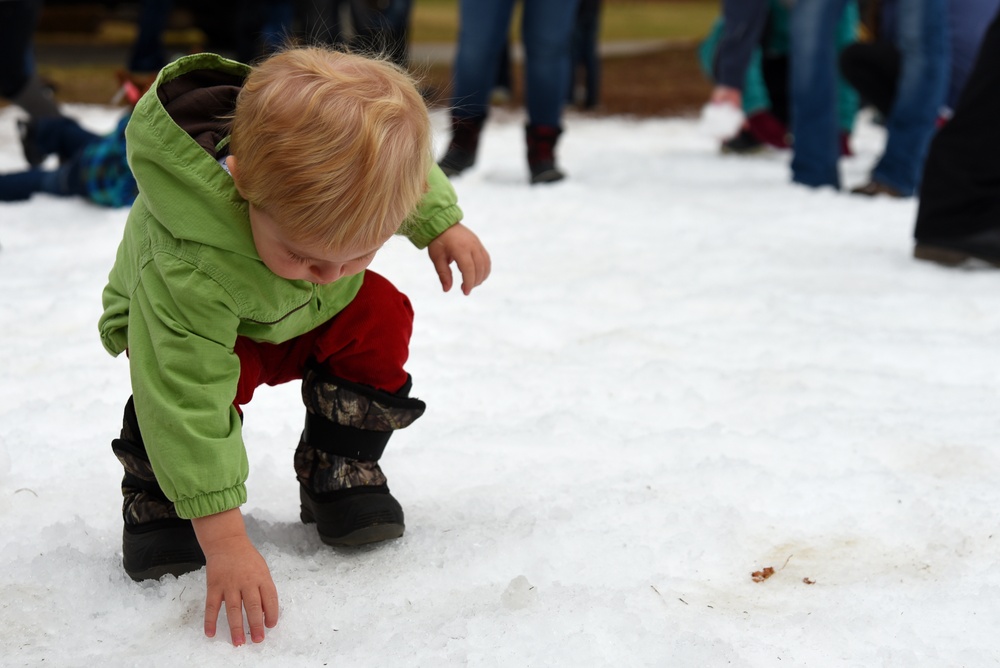 Shaw members frolic in winter wonderland