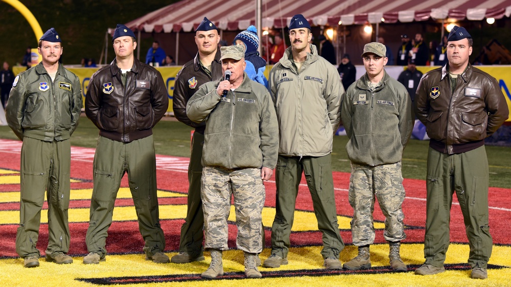 Team Kirtland Aids New Mexico Bowl
