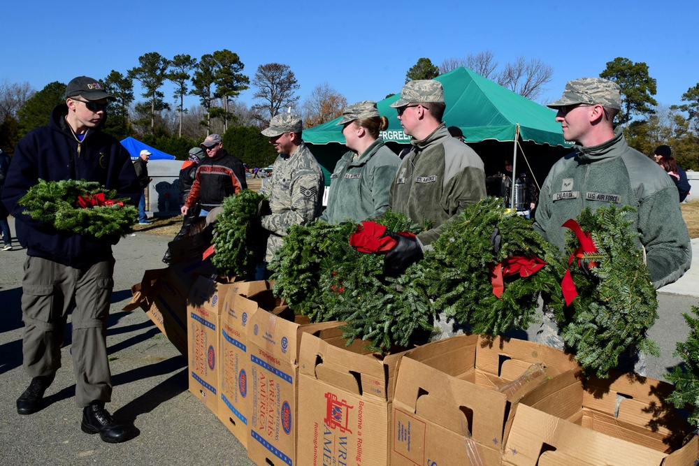 DVIDS Images Fallen service members honored at annual wreath laying