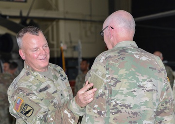 Army Reserve Aviation Command Uncases New Colors