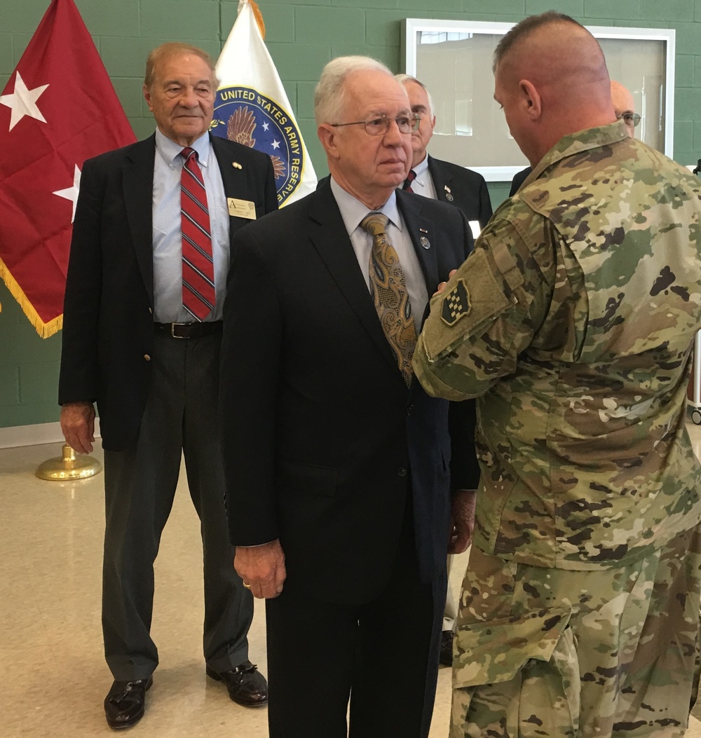 Army Reserve Ambassador receives public service award