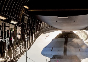 418th FLTS supports NASA in Orion spacecraft parachute test