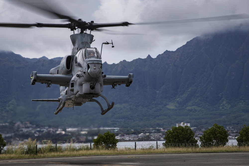 AH-1Z Vipers arrive aboard MCBH