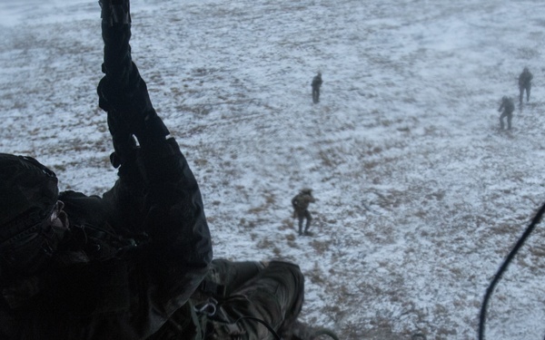 U.S., Estonian Special Operation Forces conduct fast rope training